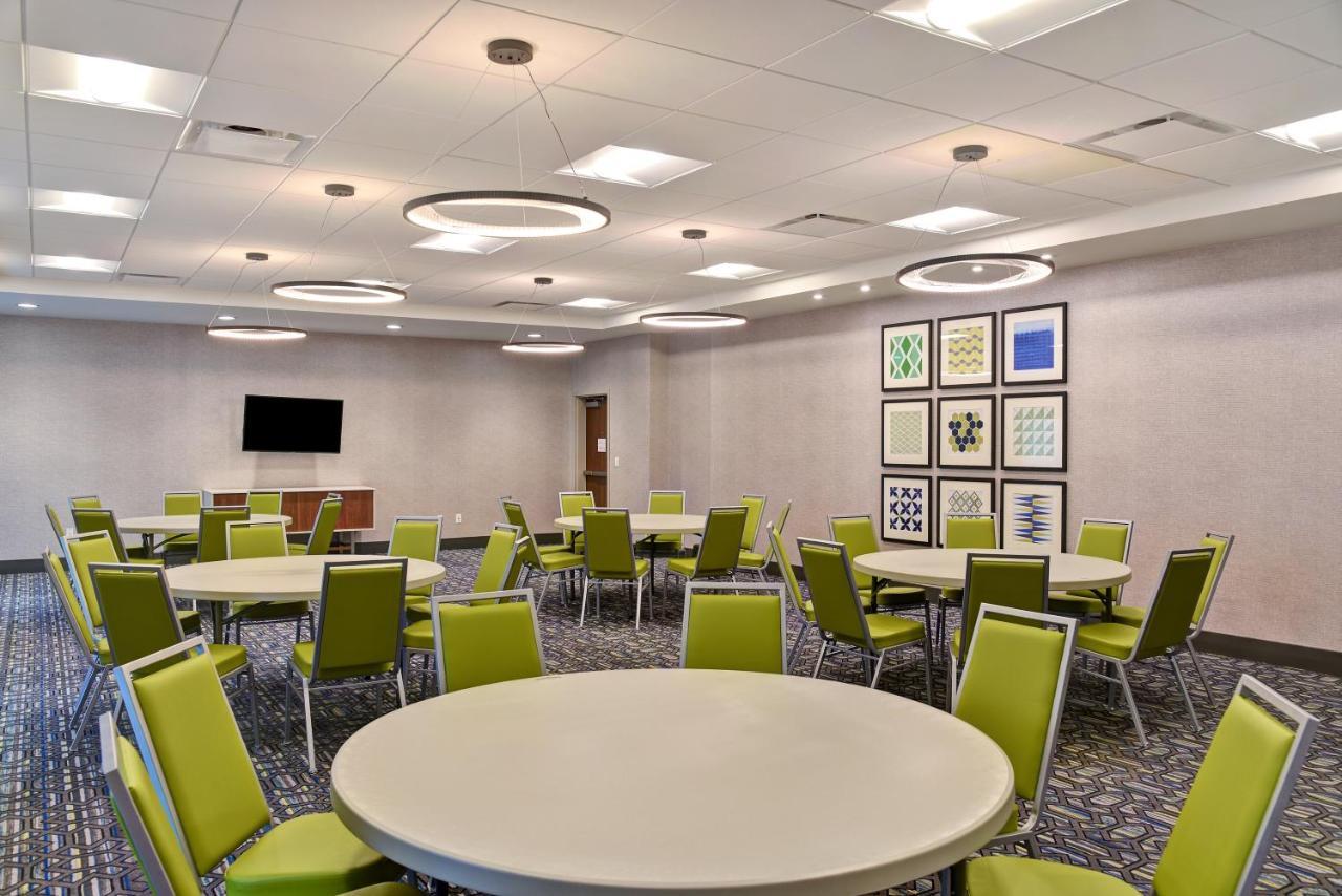 Holiday Inn Express & Suites - Ottawa By Ihg Buitenkant foto