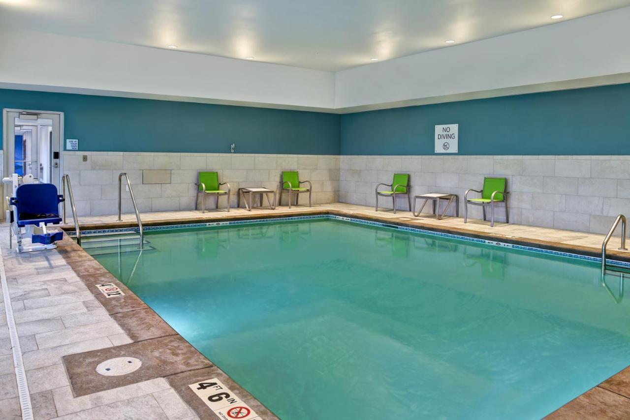 Holiday Inn Express & Suites - Ottawa By Ihg Buitenkant foto